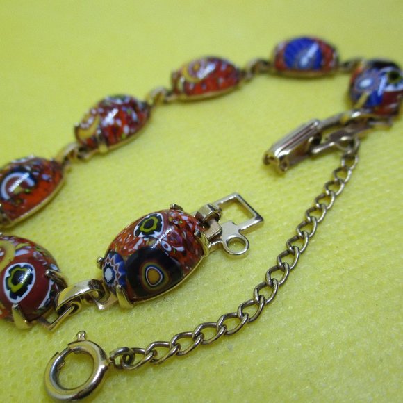 Vintage MILLEFLEUR Bracelet Gold Tone Metal Oval Sectional Insert W Safety Chain - Picture 3 of 10